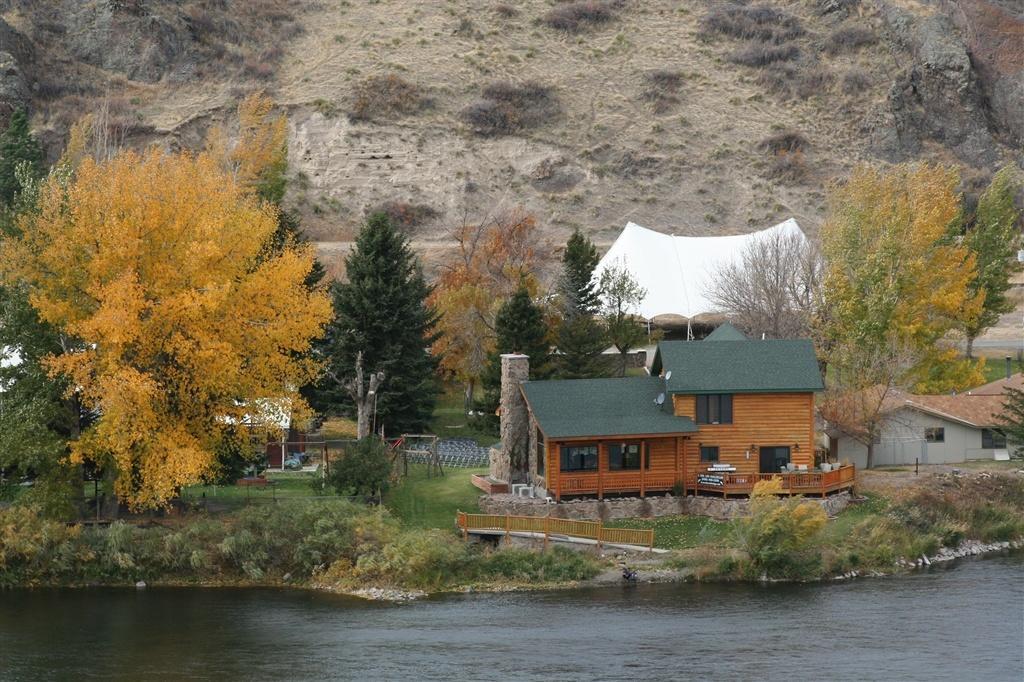 River'S Bend Lodge Cascade Exterior photo